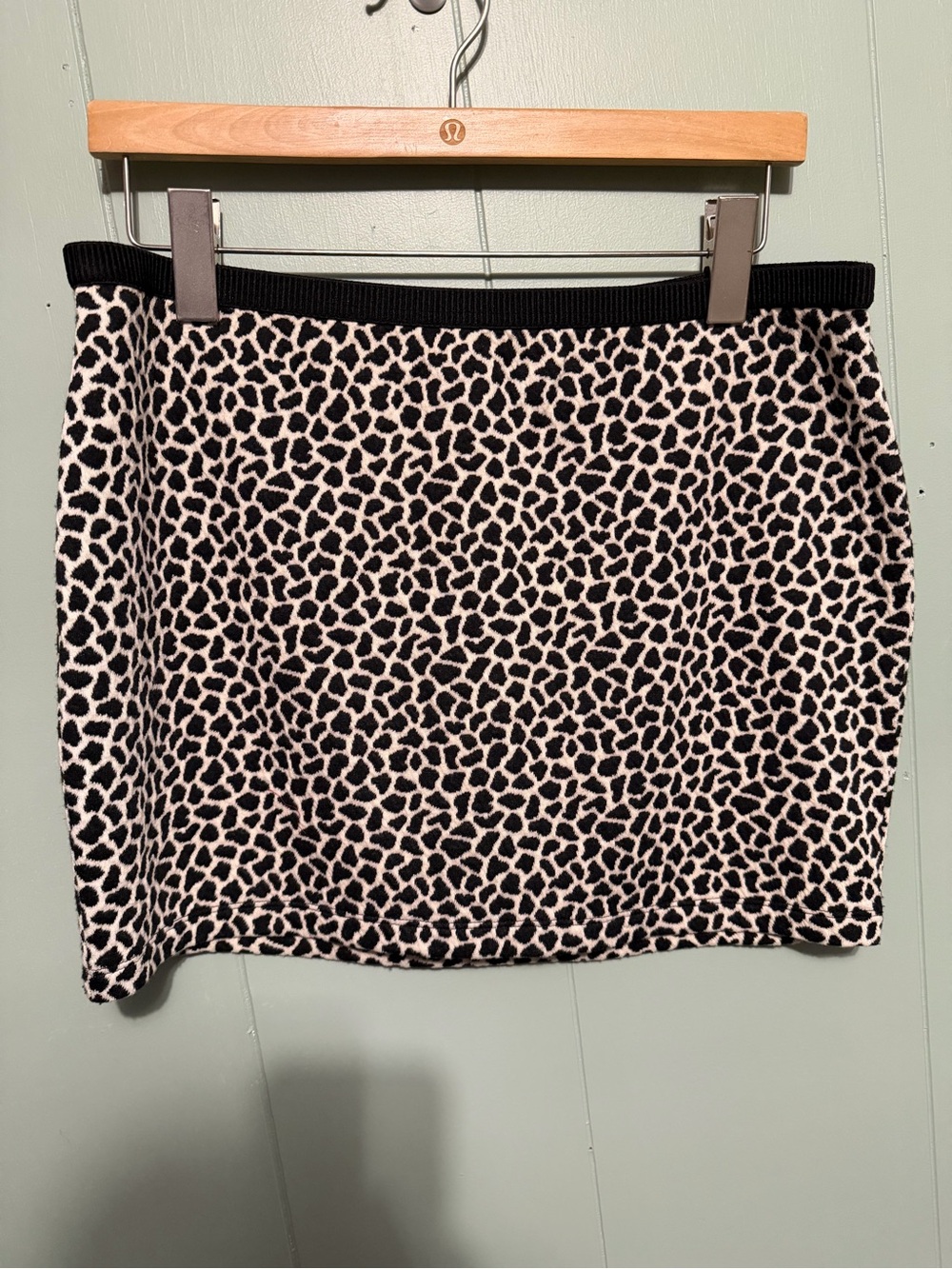 Express Black and Cream Leopard-Print Knit Mini Skirt